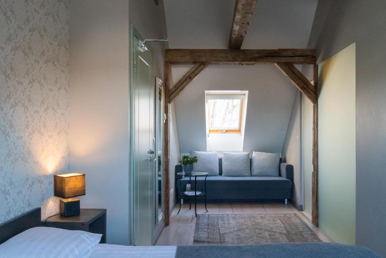 Dagen Haus Guesthouse Orjaku Exteriör bild