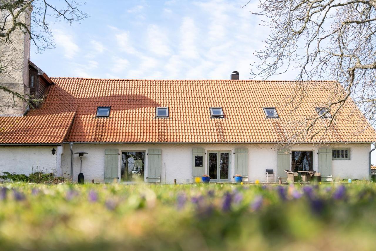 Dagen Haus Guesthouse Orjaku Exteriör bild
